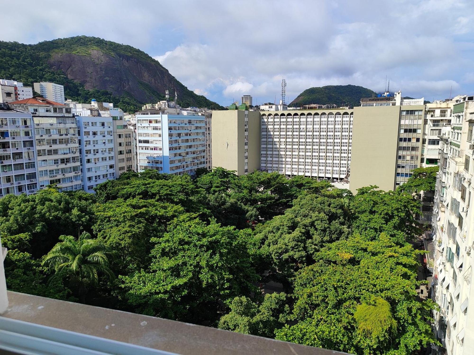 A Uma Quadra Da Praia De Copacabana Rio de Janeiro Esterno foto